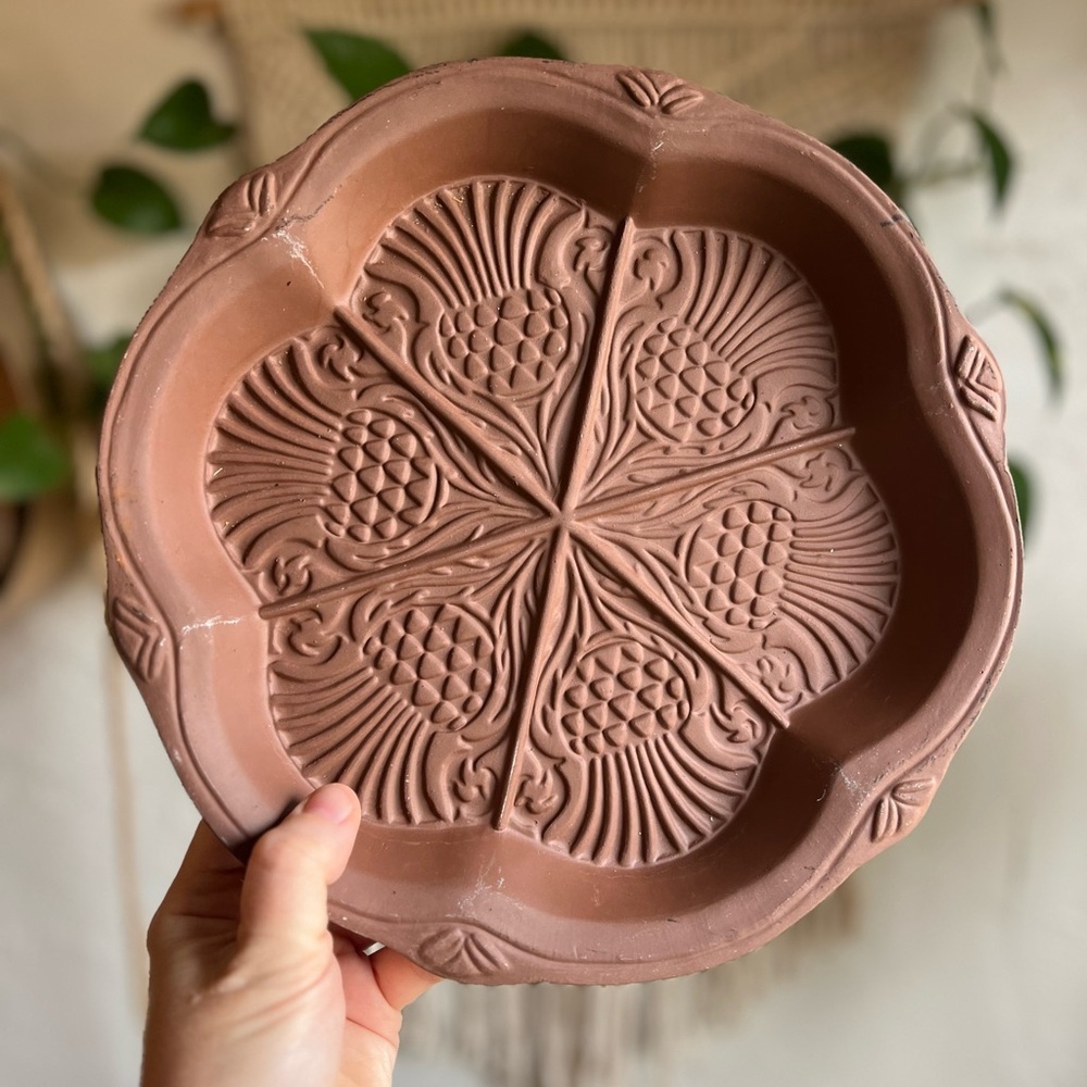 Pampered Chef 1989 Terracotta Bread Warmer – Pineapple Design Boho Kitchen Decor
